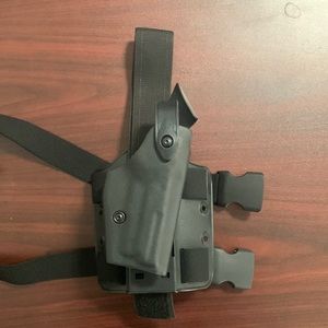 Safariland dropleg holster